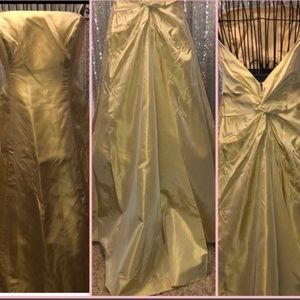 Laundry by Shelli Segal 10 gown Champagne shimmer gold, twist knot, low back, an